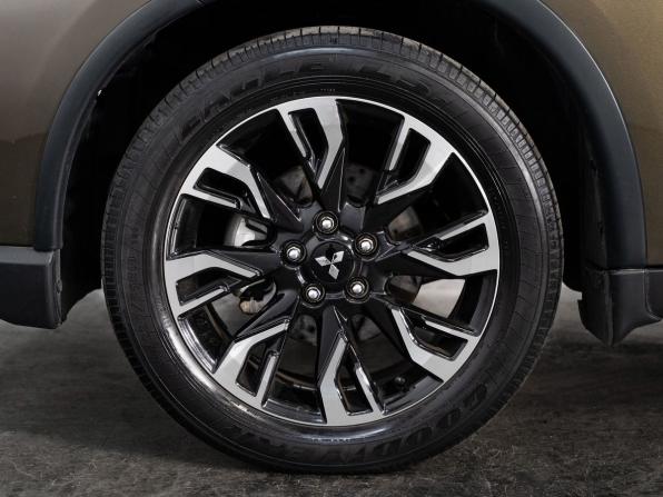 Mitsubishi Outlander III Рестайлинг 2 с пробегом 2016 года, цена 1 900 000 рублей, 187878 км, внедорожник, Автокод Объявления