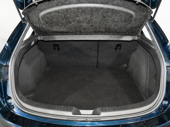 Mazda Axela III Рестайлинг с пробегом 2016 года, цена 1 230 500 рублей, 109870 км, хэтчбек, Автокод Объявления