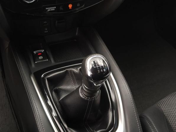 Nissan Qashqai II с пробегом 2017 года, цена 1 549 000 рублей, 72525 км, внедорожник, Автокод Объявления