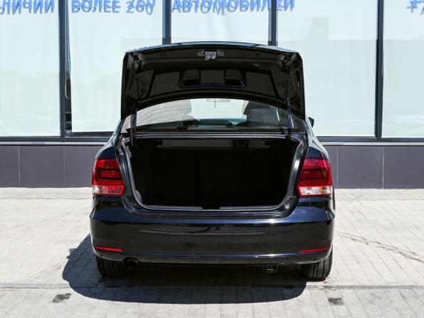 Volkswagen Polo V Рестайлинг с пробегом 2017 года, цена 1 190 000 рублей, 117202 км, седан, Автокод Объявления