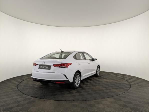 Hyundai Solaris II Рестайлинг с пробегом 2022 года, цена 1 565 000 рублей, 46970 км, седан, Автокод Объявления