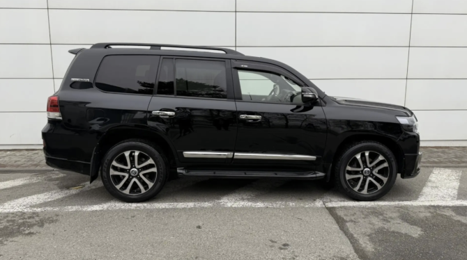 Toyota Land Cruiser 200 Series Рестайлинг 1 с пробегом 2013 года, цена 4 200 000 рублей, 256785 км, внедорожник, Автокод Объявления