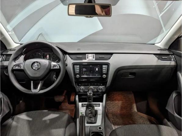 Skoda Octavia III (A7) с пробегом 2015 года, цена 1 335 000 рублей, 232000 км, лифтбек, Автокод Объявления