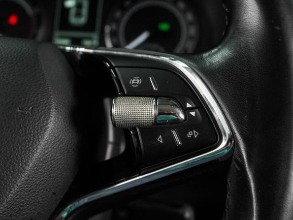 Skoda Rapid II с пробегом 2021 года, цена 1 398 000 рублей, 159580 км, лифтбек, Автокод Объявления