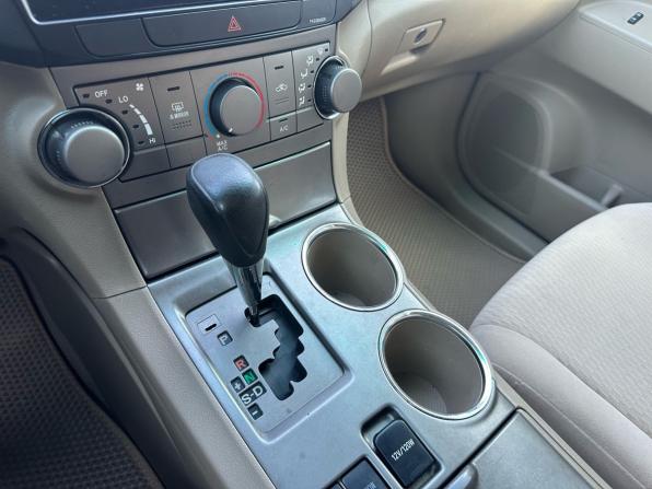 Toyota Highlander II (XU40) с пробегом 2008 года, цена 1 523 000 рублей, 262496 км, внедорожник, Автокод Объявления