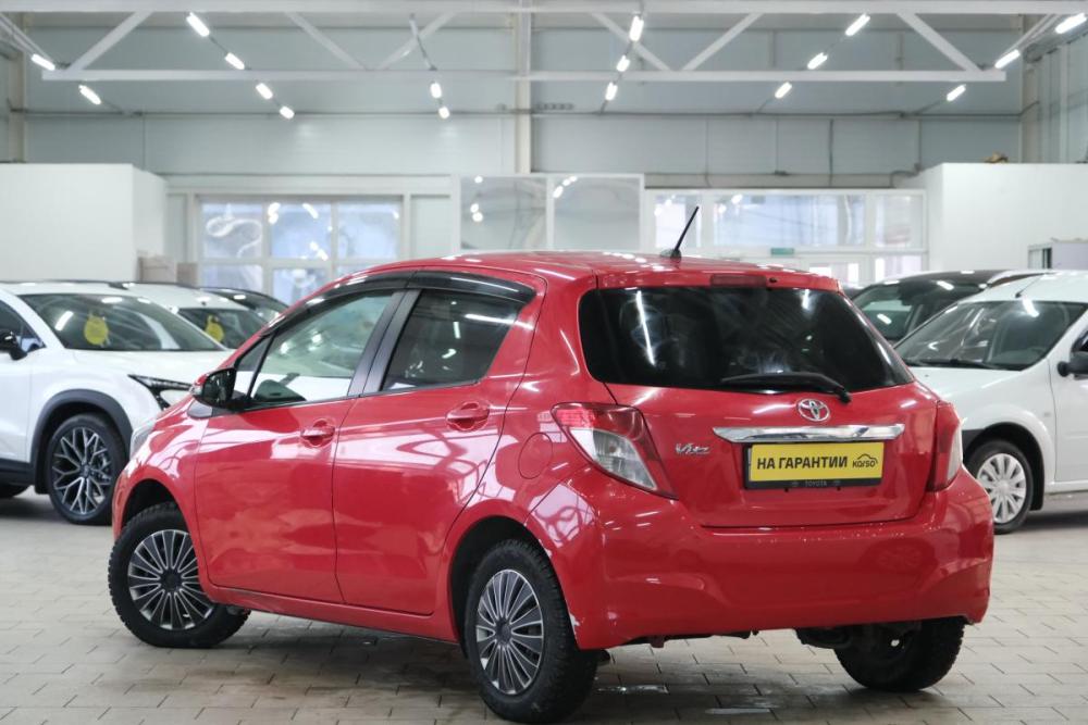 Toyota Vitz III (XP130) Омск  - изображение 5