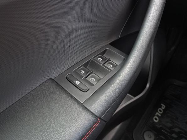 Volkswagen Polo VI с пробегом 2021 года, цена 1 908 000 рублей, 42853 км, лифтбек, Автокод Объявления