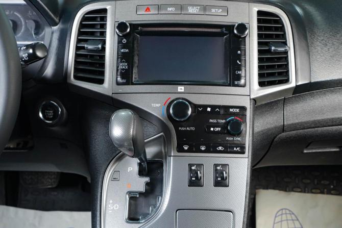 Toyota Venza II с пробегом 2013 года, цена 2 299 000 рублей, 149263 км, внедорожник, Автокод Объявления