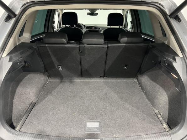 Volkswagen Tiguan II с пробегом 2019 года, цена 2 450 000 рублей, 132414 км, внедорожник, Автокод Объявления