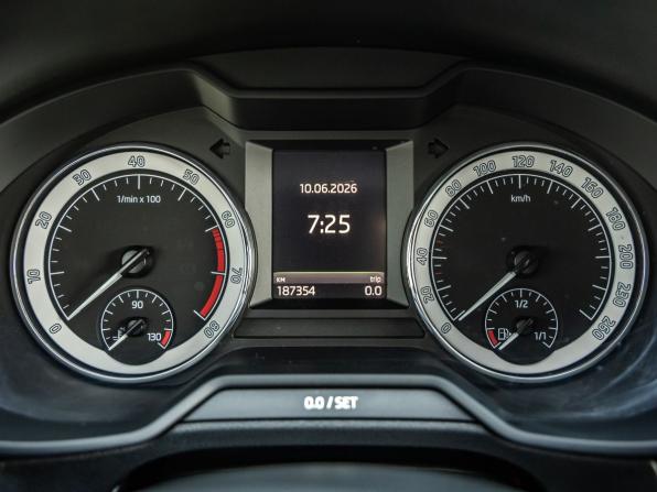 Skoda Octavia III (A7) Рестайлинг с пробегом 2017 года, цена 1 818 000 рублей, 187354 км, лифтбек, Автокод Объявления