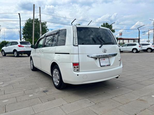 Toyota ISis I Рестайлинг с пробегом 2013 года, цена 1 514 000 рублей, 93472 км, минивэн, Автокод Объявления