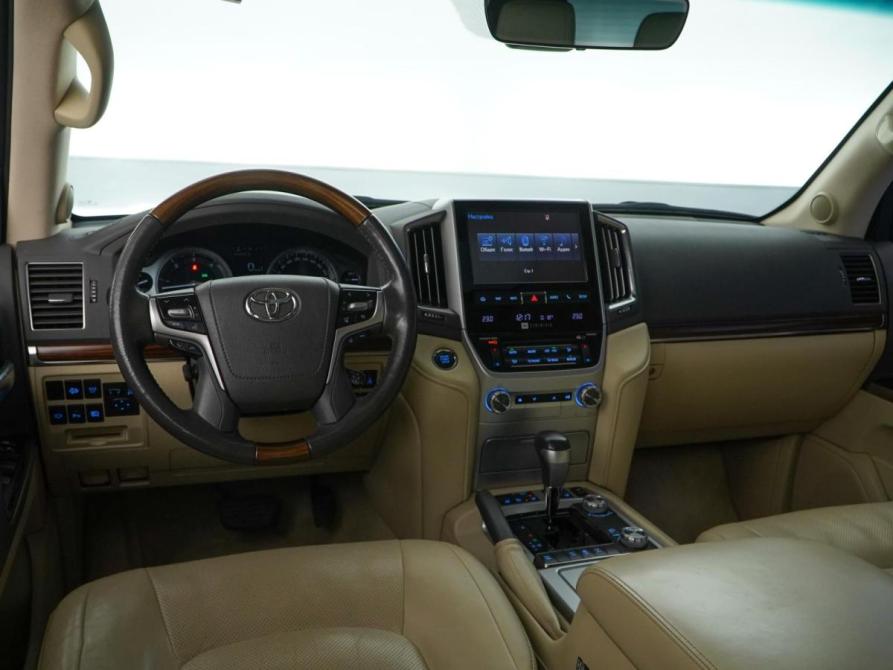 Toyota Land Cruiser 200 Series Рестайлинг 2 Москва  - изображение 6