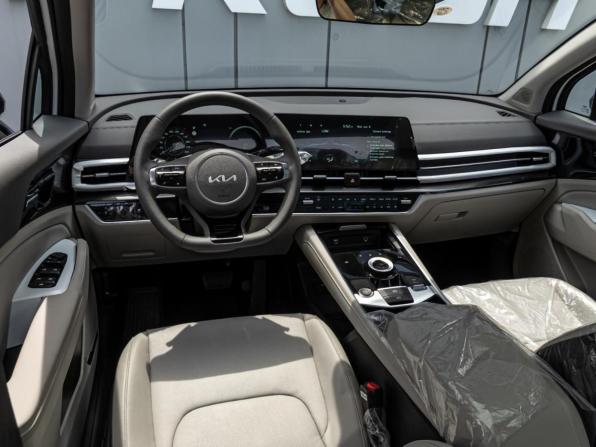 Kia Sportage V с пробегом 2026 года, цена 3 865 000 рублей, 36 км, внедорожник, Автокод Объявления