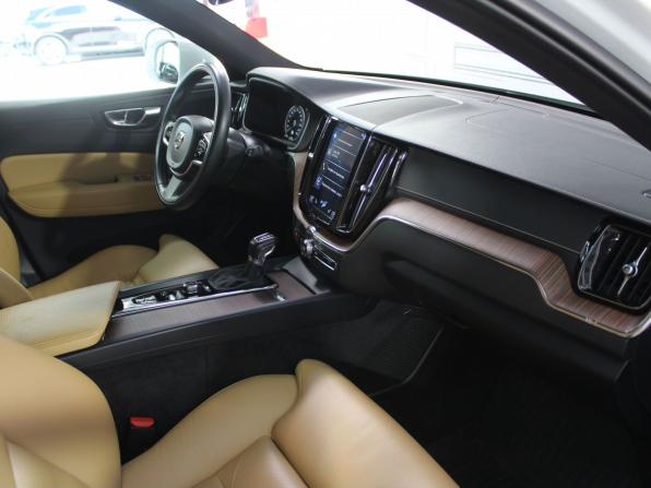 Volvo XC60 II с пробегом 2020 года, цена 3 370 000 рублей, 152742 км, внедорожник, Автокод Объявления