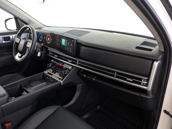 Hyundai Santa Fe IV Рестайлинг с пробегом 2023 года, цена 4 450 000 рублей, 38630 км, внедорожник, Автокод Объявления