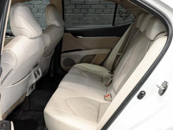Toyota Camry VIII (XV70) Рестайлинг с пробегом 2021 года, цена 2 900 000 рублей, 162834 км, седан, Автокод Объявления