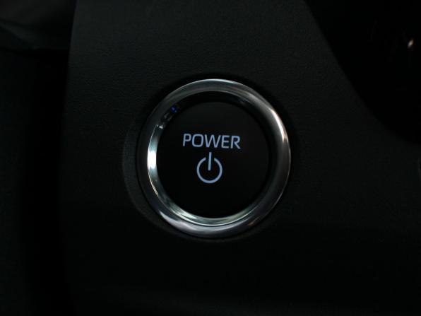Toyota Camry IX (XV80) China Market с пробегом 2026 года, цена 4 275 000 рублей, 350 км, седан, Автокод Объявления
