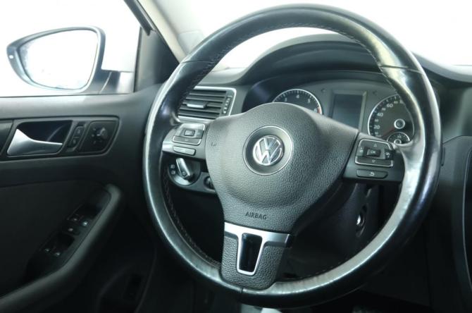 Volkswagen Jetta VI с пробегом 2013 года, цена 1 049 000 рублей, 218900 км, седан, Автокод Объявления