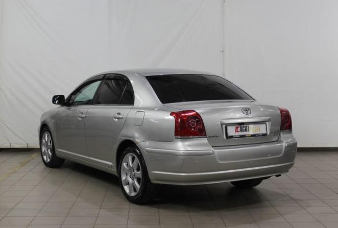 Toyota Avensis II с пробегом 2005 года, цена 660 000 рублей, 213444 км, седан, Автокод Объявления