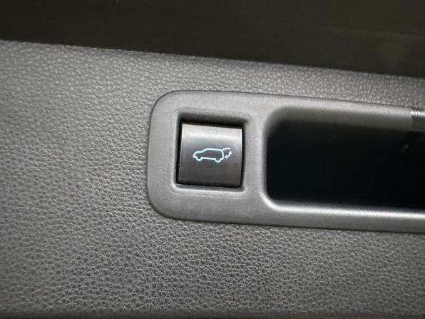 Toyota Highlander IV (XU70) с пробегом 2021 года, цена 3 697 000 рублей, 130012 км, внедорожник, Автокод Объявления