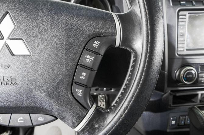 Mitsubishi Pajero IV Рестайлинг 1 с пробегом 2012 года, цена 2 049 000 рублей, 335000 км, внедорожник, Автокод Объявления