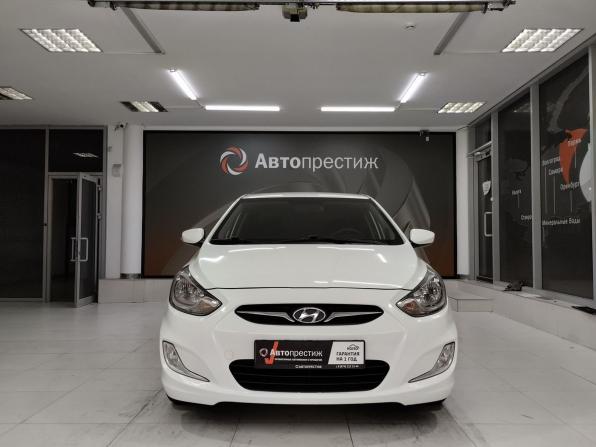 Hyundai Solaris I с пробегом 2013 года, цена 850 000 рублей, 180560 км, седан, Автокод Объявления