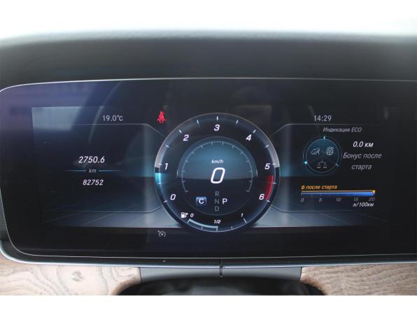 Mercedes-Benz E-Класс V (W213 S213 C238) с пробегом 2019 года, цена 3 100 000 рублей, 82751 км, седан, Автокод Объявления