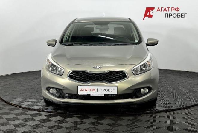 Kia Ceed II с пробегом 2013 года, цена 855 000 рублей, 99692 км, хэтчбек, Автокод Объявления