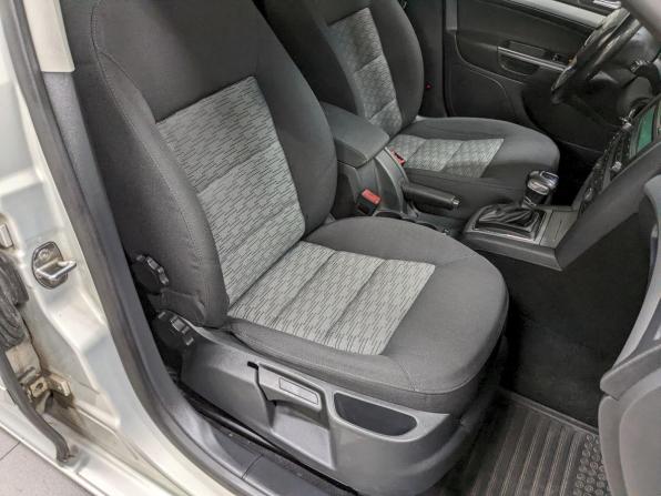 Skoda Octavia II (A5) Рестайлинг с пробегом 2012 года, цена 750 000 рублей, 289552 км, лифтбек, Автокод Объявления