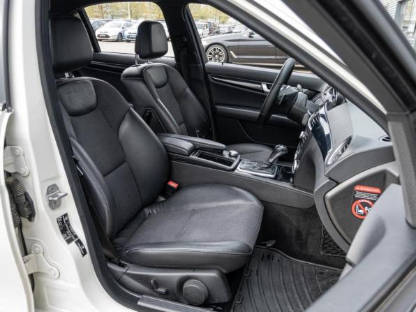 Mercedes-Benz C-Класс III (W204) Рестайлинг с пробегом 2012 года, цена 1 445 000 рублей, 256218 км, седан, Автокод Объявления