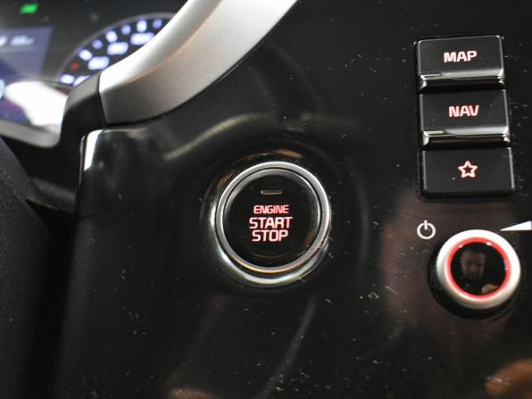 Kia Rio IV Рестайлинг с пробегом 2021 года, цена 1 799 000 рублей, 88480 км, хэтчбек, Автокод Объявления