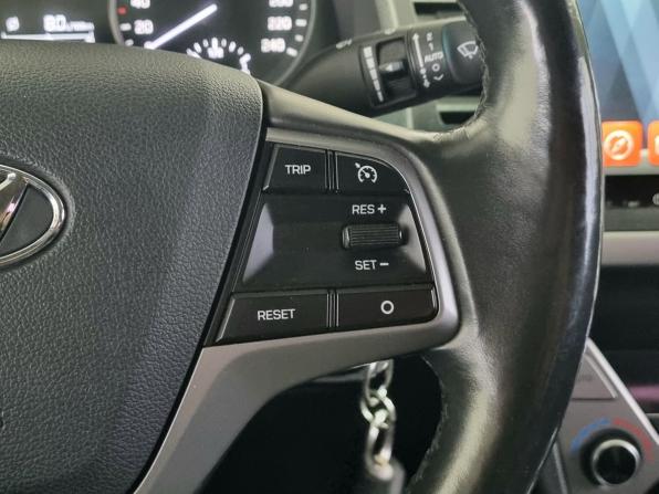 Hyundai Elantra VI (AD) с пробегом 2018 года, цена 1 470 000 рублей, 133000 км, седан, Автокод Объявления