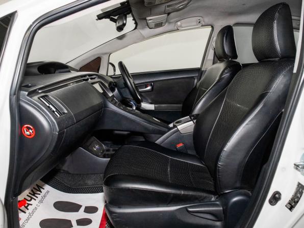 Toyota Prius III Рестайлинг (XW30) с пробегом 2014 года, цена 1 040 000 рублей, 220486 км, лифтбек, Автокод Объявления