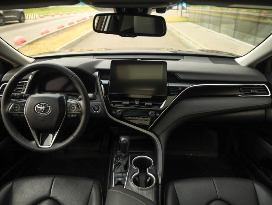 Toyota Camry VIII (XV70) Рестайлинг Санкт-Петербург  - изображение 11