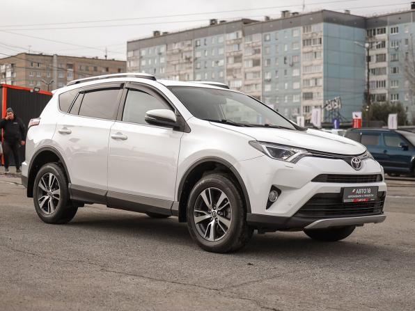 Toyota RAV4 IV (XA40) Рестайлинг с пробегом 2016 года, цена 2 399 000 рублей, 118900 км, внедорожник, Автокод Объявления