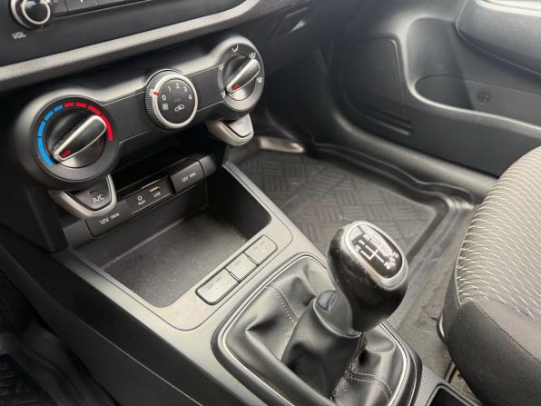 Kia Rio IV с пробегом 2018 года, цена 1 240 000 рублей, 55730 км, седан, Автокод Объявления