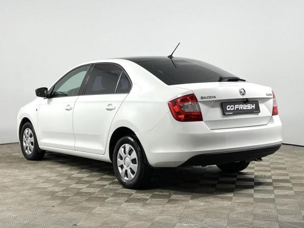 Skoda Rapid I с пробегом 2016 года, цена 855 900 рублей, 110336 км, лифтбек, Автокод Объявления
