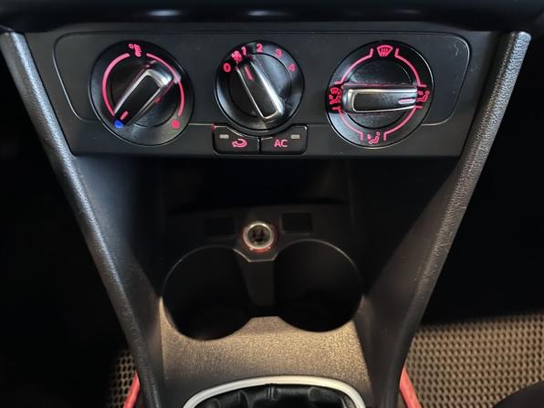 Volkswagen Polo V с пробегом 2012 года, цена 734 000 рублей, 157206 км, седан, Автокод Объявления
