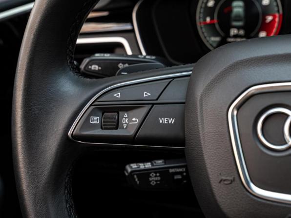 Audi A4 V (B9) Рестайлинг с пробегом 2021 года, цена 4 370 000 рублей, 96682 км, седан, Автокод Объявления