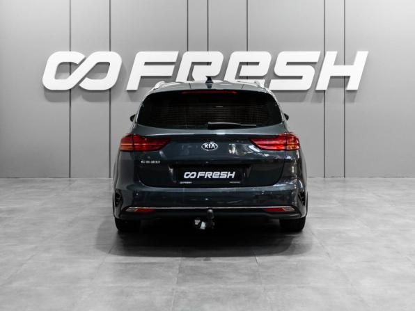 Kia Ceed III с пробегом 2020 года, цена 1 719 000 рублей, 204671 км, универсал, Автокод Объявления