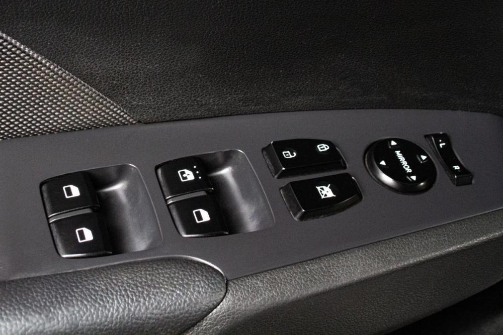 Hyundai Solaris I Рестайлинг Сургут  - изображение 8