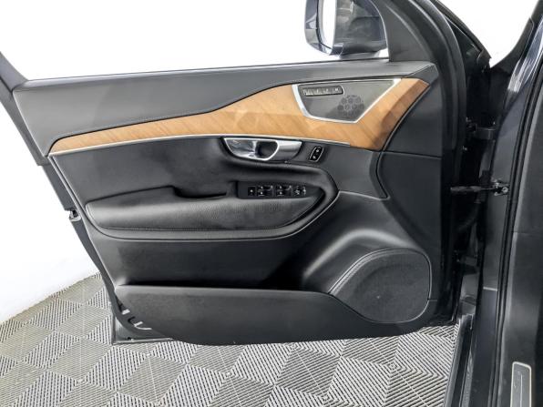 Volvo XC90 II Рестайлинг 1 с пробегом 2021 года, цена 4 900 000 рублей, 113743 км, внедорожник, Автокод Объявления