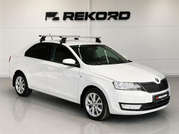 Skoda Rapid I с пробегом 2015 года, цена 679 000 рублей, 318693 км, лифтбек, Автокод Объявления