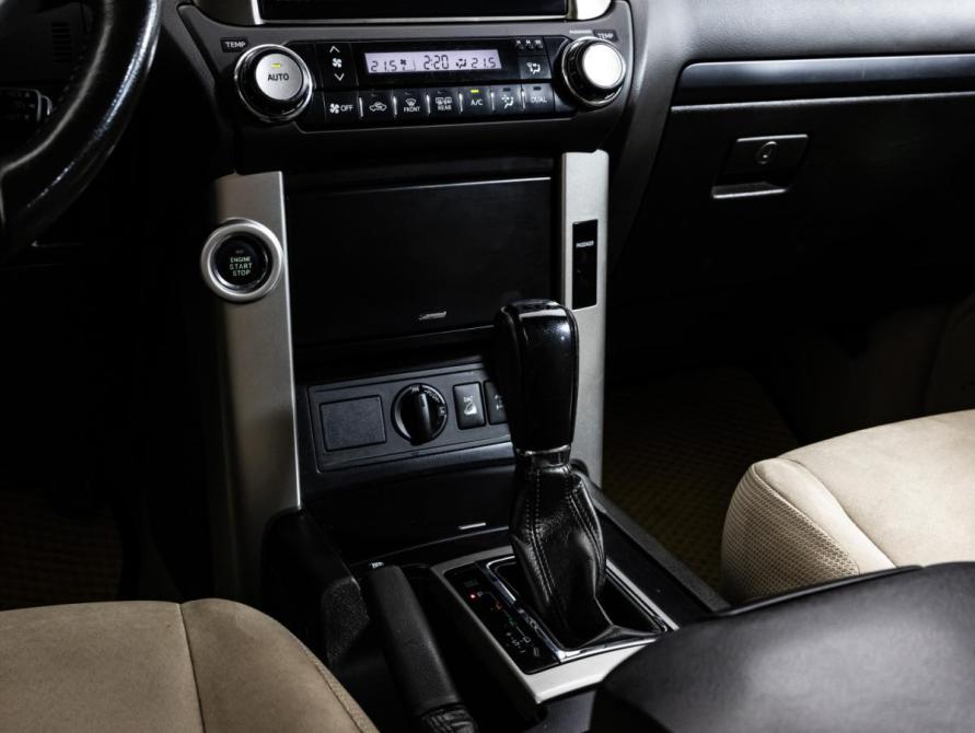 Toyota Land Cruiser Prado 150 Series Санкт-Петербург  - изображение 12