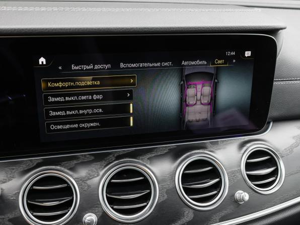 Mercedes-Benz E-Класс V (W213 S213 C238) Рестайлинг с пробегом 2021 года, цена 3 398 000 рублей, 135429 км, седан, Автокод Объявления