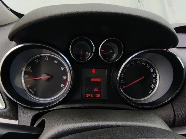Opel Mokka I с пробегом 2014 года, цена 1 069 000 рублей, 96026 км, внедорожник, Автокод Объявления