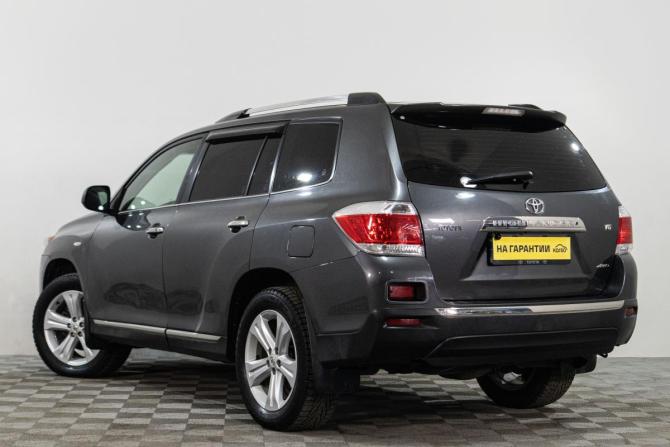 Toyota Highlander II (XU40) Рестайлинг с пробегом 2011 года, цена 1 849 000 рублей, 326998 км, внедорожник, Автокод Объявления