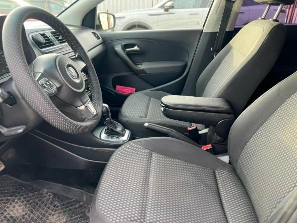 Volkswagen Polo V с пробегом 2012 года, цена 918 000 рублей, 197798 км, седан, Автокод Объявления