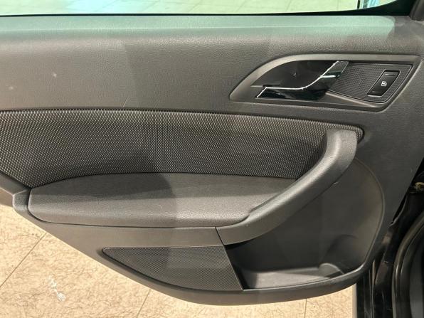 Skoda Yeti I с пробегом 2013 года, цена 849 000 рублей, 164805 км, внедорожник, Автокод Объявления