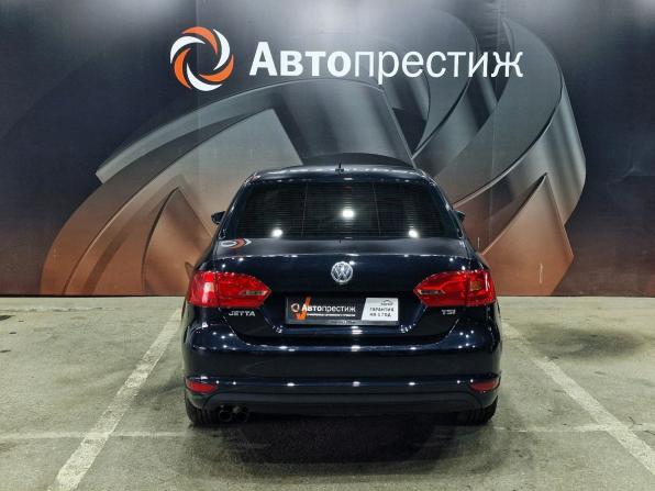 Volkswagen Jetta VI с пробегом 2014 года, цена 849 000 рублей, 260924 км, седан, Автокод Объявления
